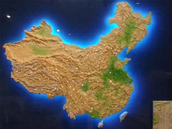 中國地形沙盤(pán)